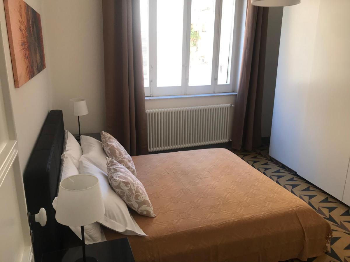 Casa Bianca Apartment Палермо Екстериор снимка